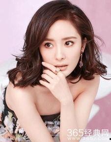 女明星资讯,揭秘女明星们的时尚风采与幕后故事